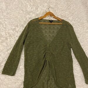 Torrid Sweater size 0 EUC
